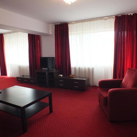 Alba Iulia Square - Apartments And Studios Бухарест Екстер'єр фото
