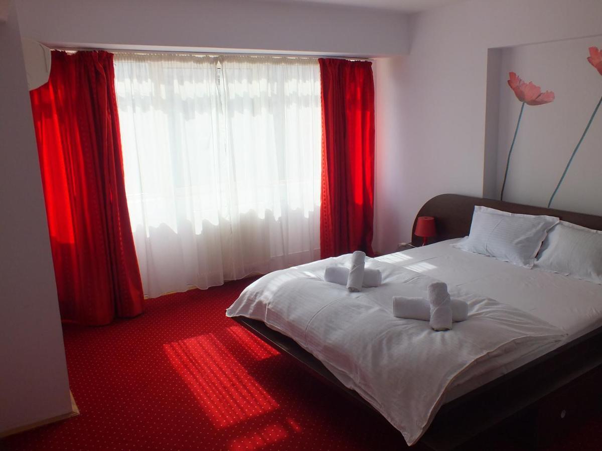Alba Iulia Square - Apartments And Studios Бухарест Екстер'єр фото